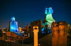 Visita nocturna y espectáculo en La Pedrera